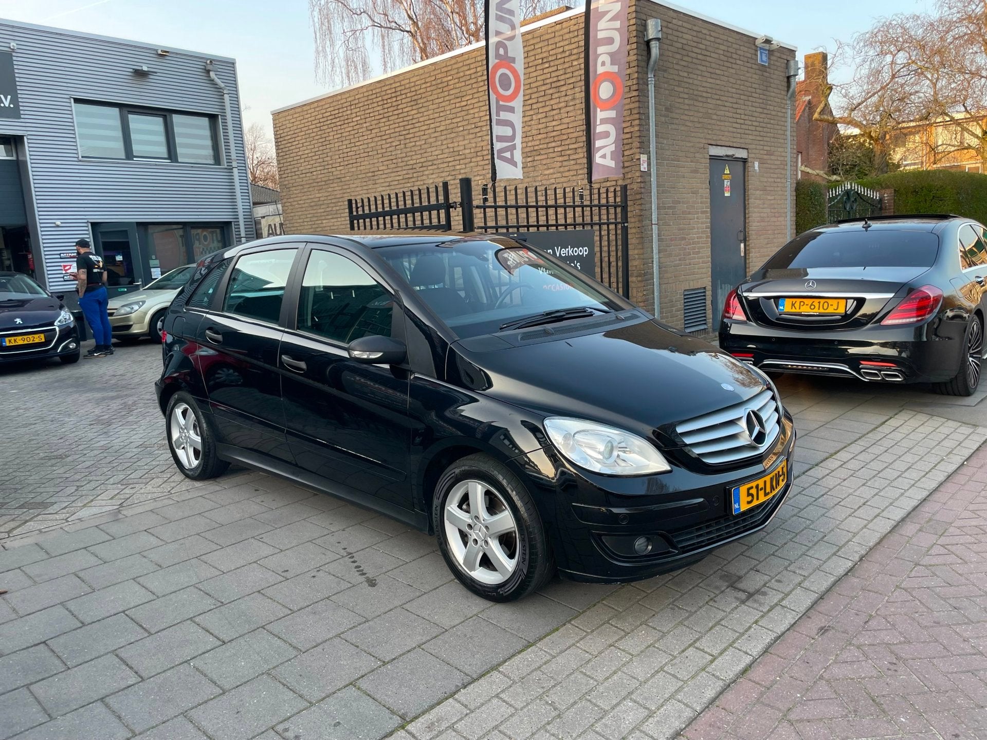 Mercedes-Benz B-klasse 150 Trekhaak Airco PDC NAP APK 1 jaar, Voorwielaandrijving, 15 km/l, 400 kg, Zwart