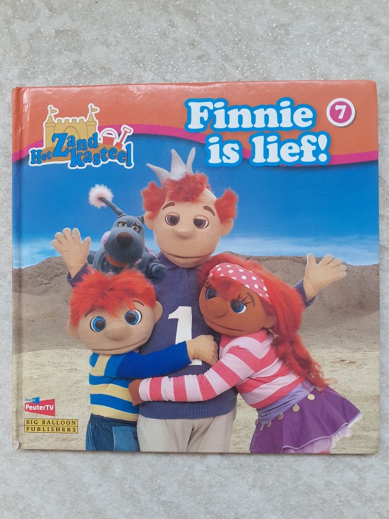 Het Zandkasteel - hardcover boek - nr 7 Finnie is lief!, Gelezen, Fictie algemeen, Jongen of Meisje, Ophalen of Verzenden