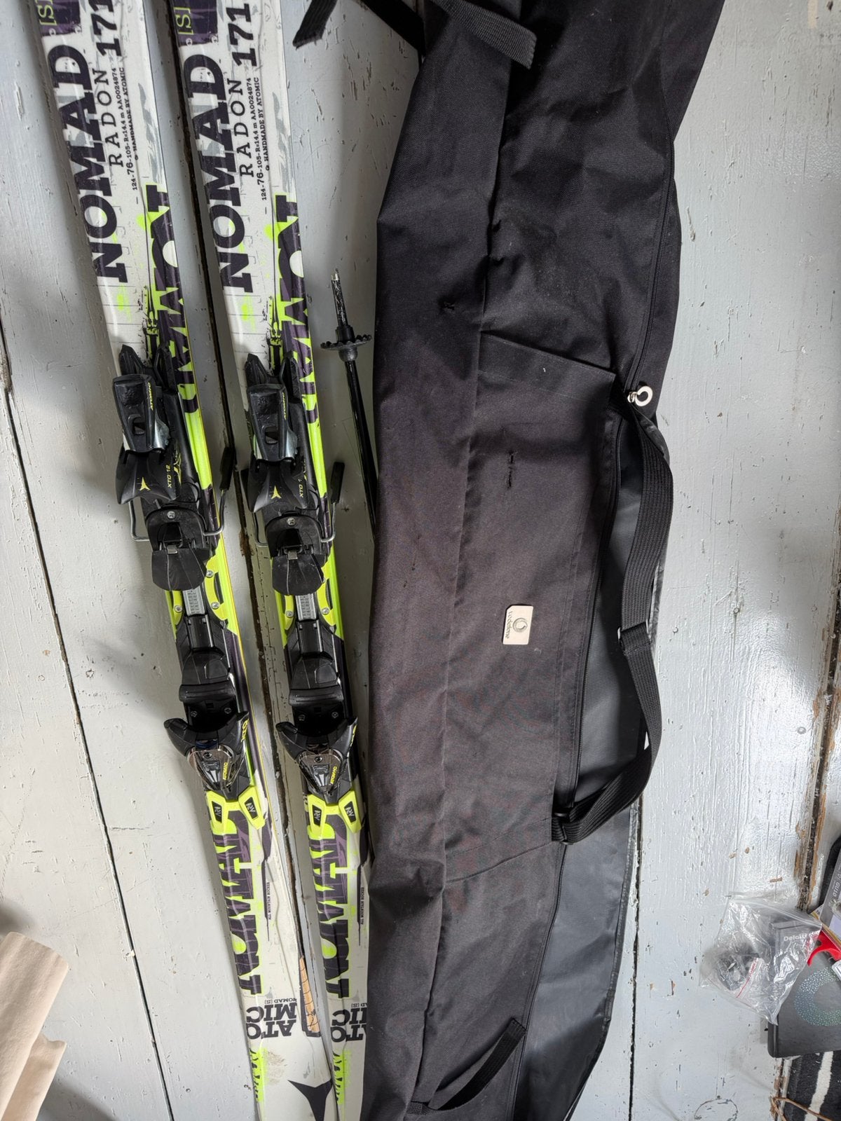 Atomic Skis, Ophalen, 160 tot 180 cm, Gebruikt, Carve