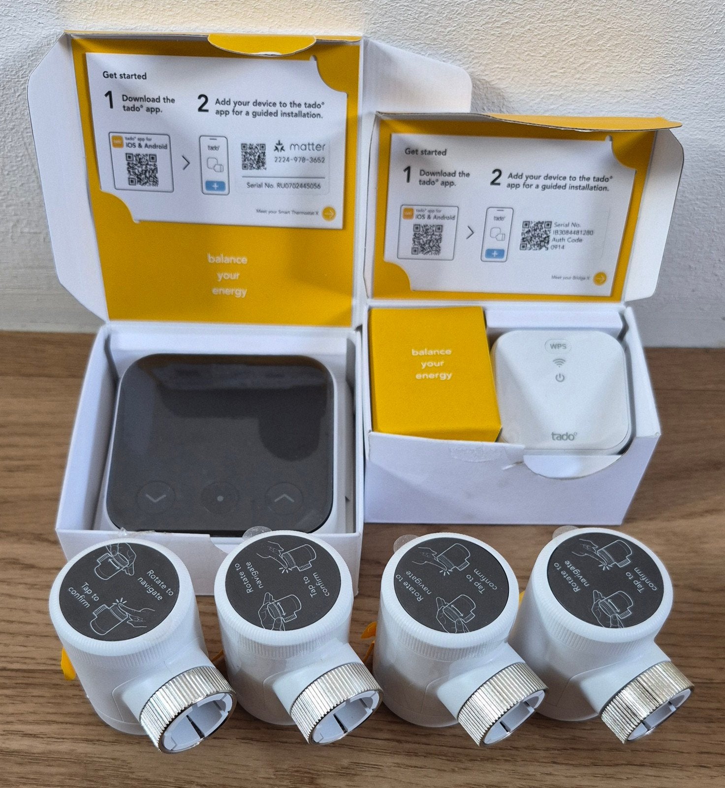Tado X Radiatorknoppen Quattro Pack + Thermostaat +Bridge, Ophalen of Verzenden, Slimme thermostaat, Nieuw