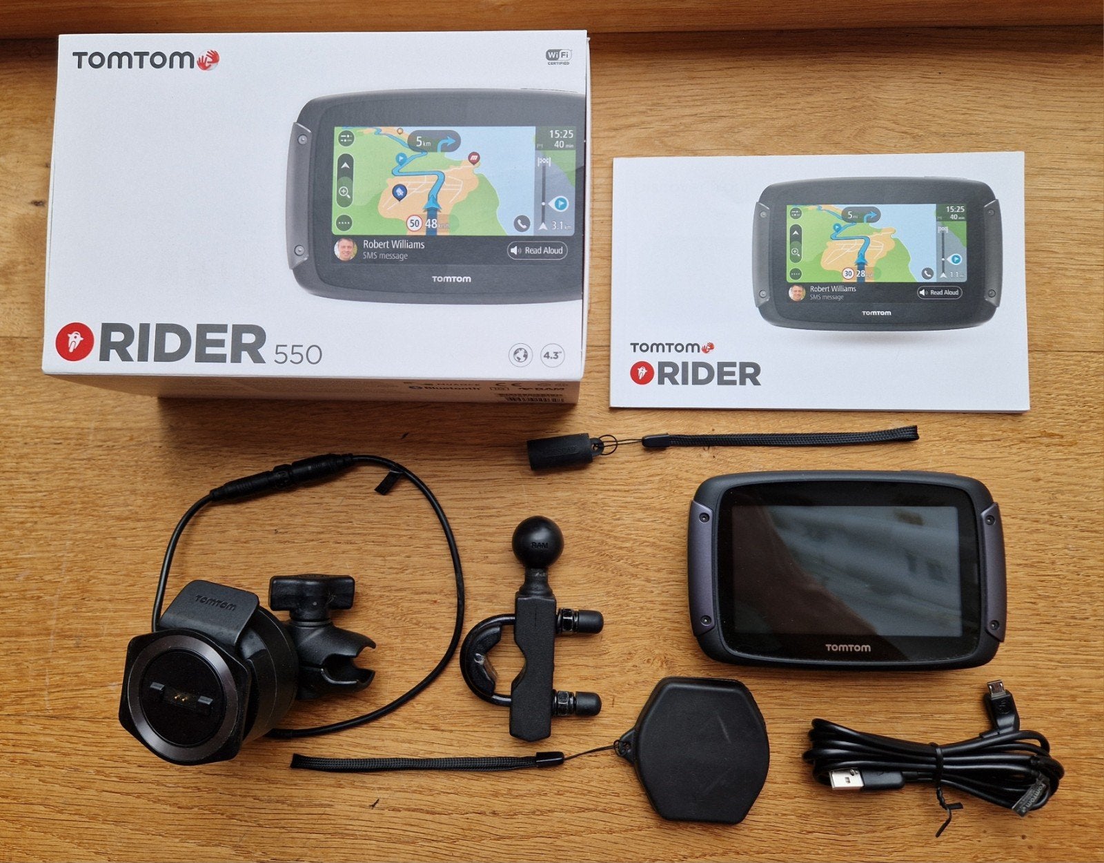 TomTom Rider 550, Motoren, Accessoires | Navigatiesystemen, Ophalen, Zo goed als nieuw