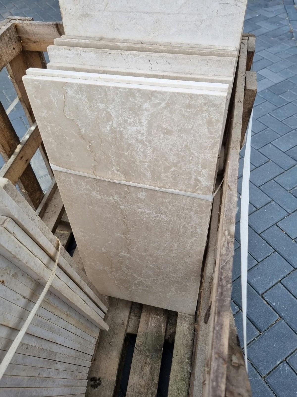 Natuursteen tegels - Marmerlook vloer- en wandtegels, Doe-het-zelf en Verbouw, Tegels, Ophalen, 60 cm of meer, Gebruikt, 10 m² of meer