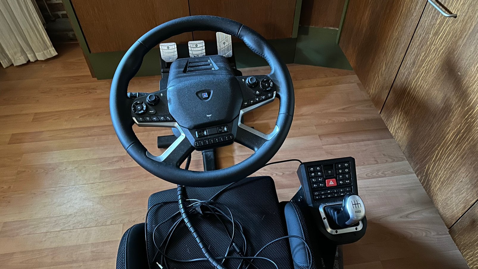 Hori Truck Control system met playseat, Ophalen, 1 speler, Racen en Vliegen, Zo goed als nieuw