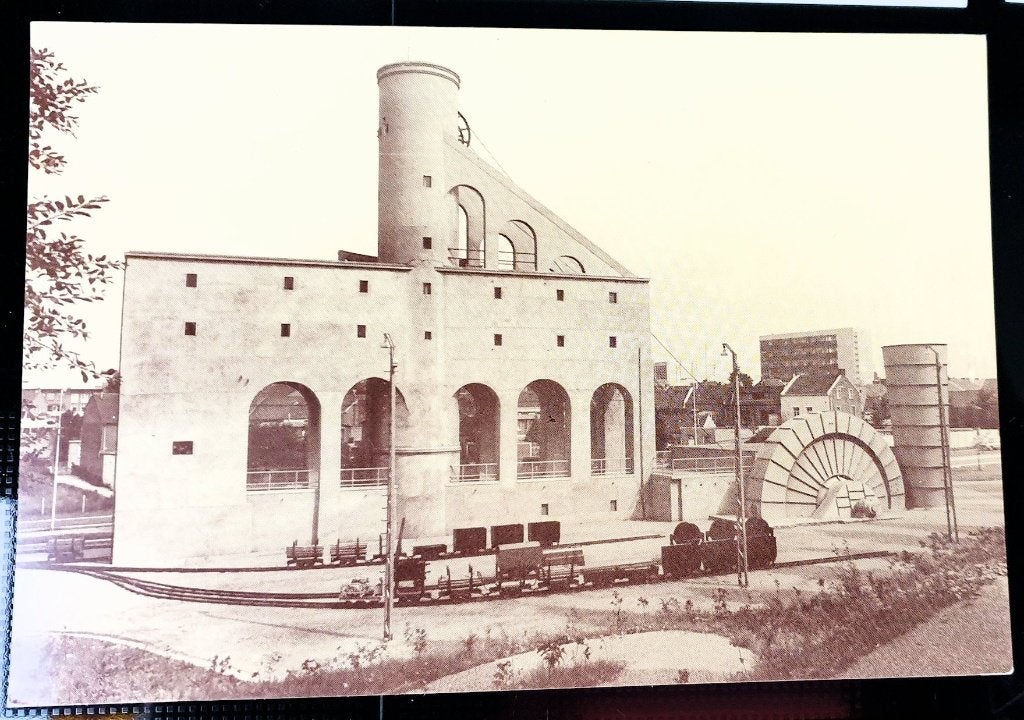 Ansichtkaarten  Mijnmuseum Kolenmijn 4 verschillende, Ophalen of Verzenden, 1940 tot 1960, Ongelopen, Limburg