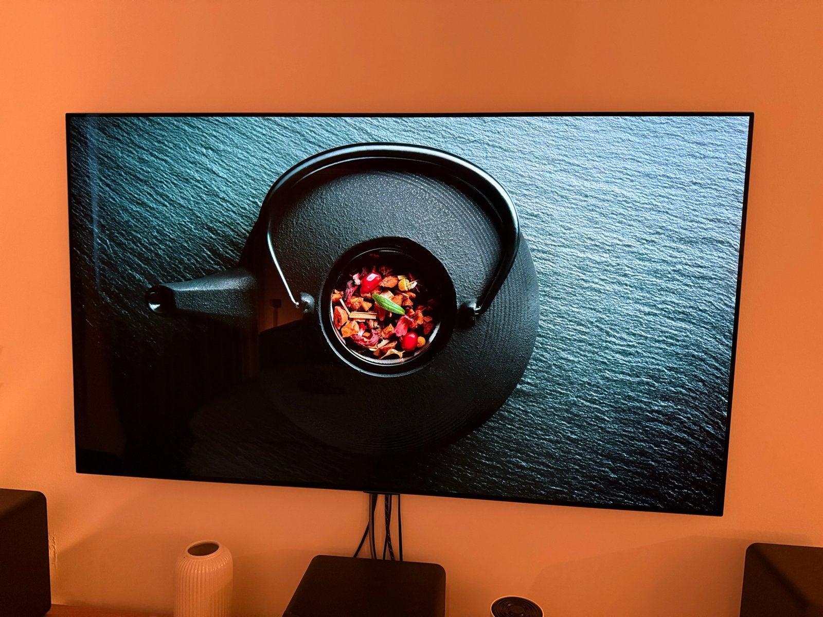 LG 65 inch 4K OLED Gallery TV - OLED65GX6LA