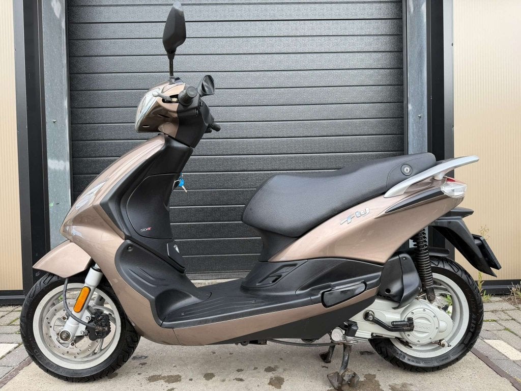 Piaggio FLY 45KM 4T 2v, Niet ingevuld, Gebruikt, Maximaal 45 km/u, Niet ingevuld