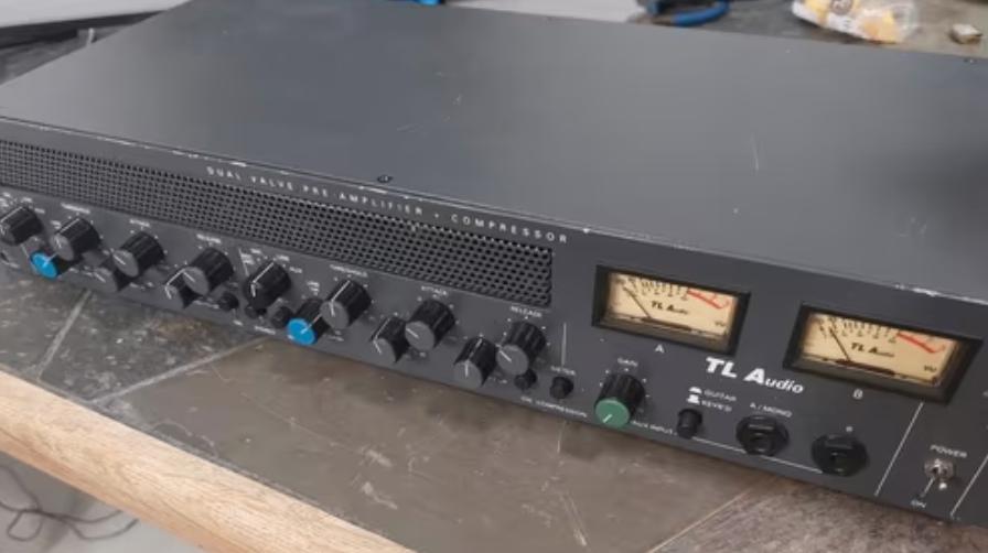TL audio C1 Classic Dual Tube compressor, Muziek en Instrumenten, Effecten, Zo goed als nieuw, Compressor, Ophalen of Verzenden