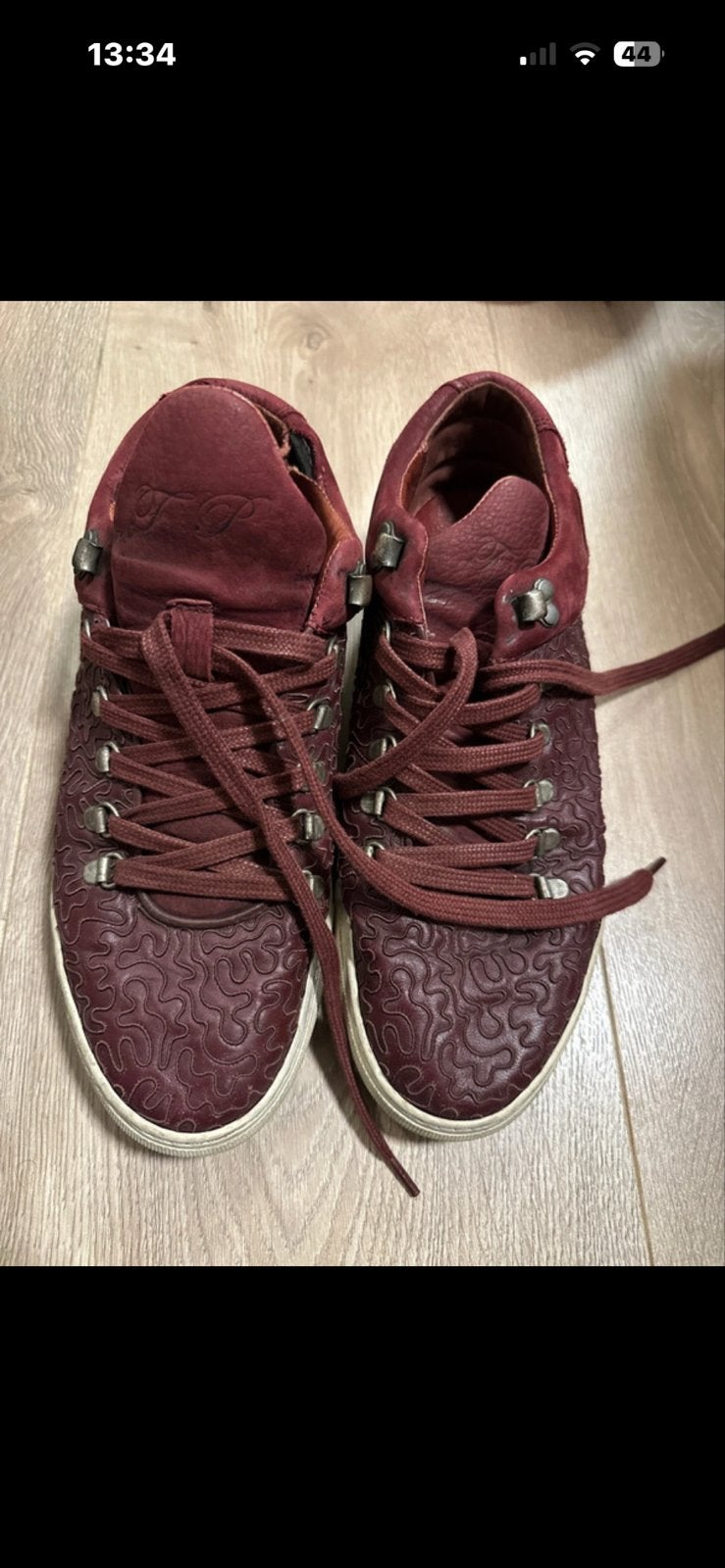 Filippa K sneakers - Bordeauxrood, Ophalen of Verzenden, Gedragen, Overige kleuren, Sneakers of Gympen