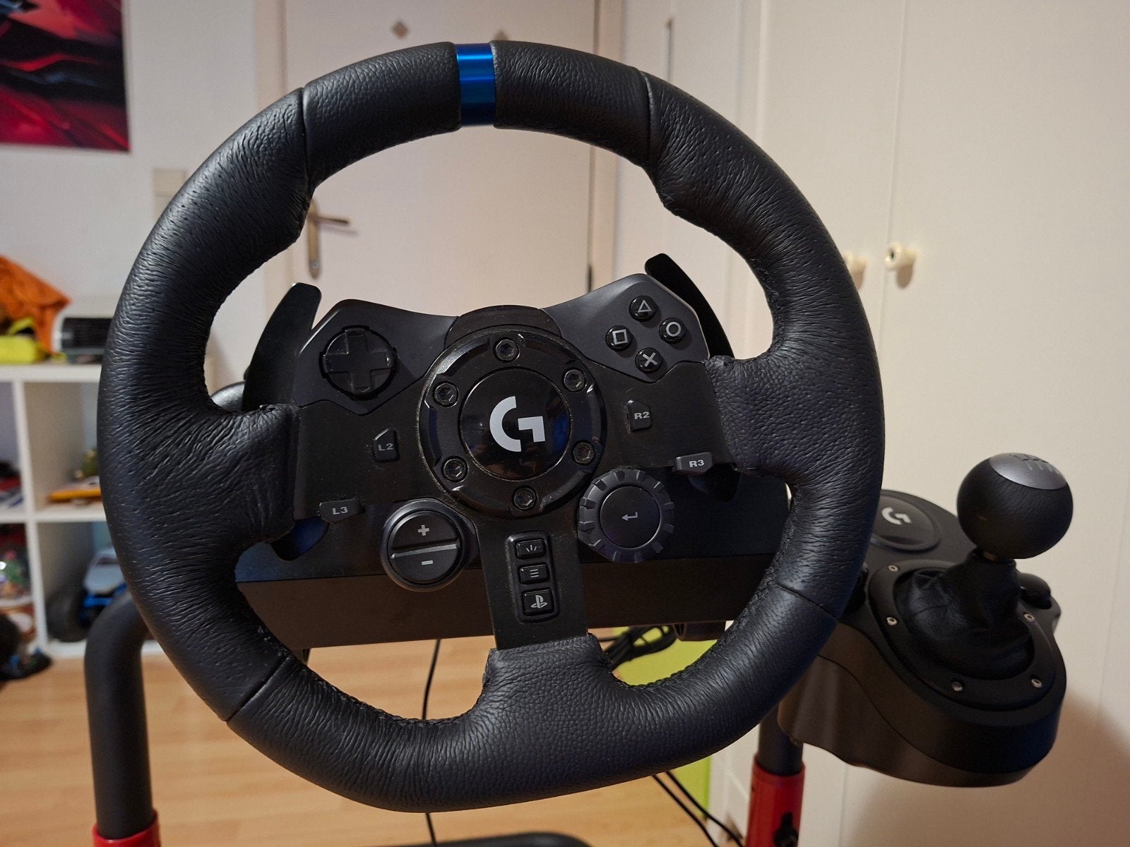 G923 racing stuur met pedalen en shifter (alken limburg), Ophalen, Zo goed als nieuw