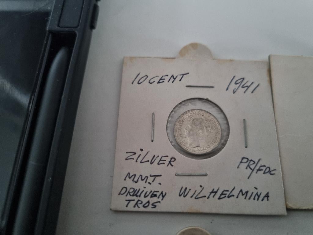 18 Zilveren dubbeltjes uit 1941, Postzegels en Munten, Munten | Nederland, Zilver, Ophalen of Verzenden, 10 cent, Koningin Wilhelmina