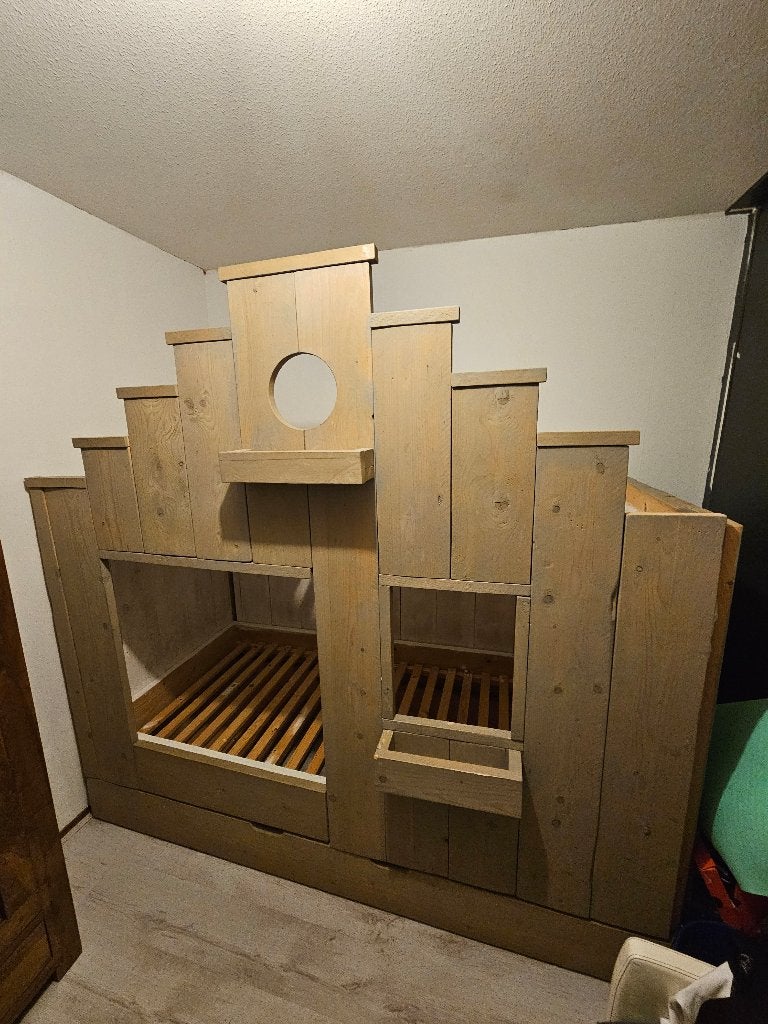 3 persoons houten kinderbed, Ophalen, 160 tot 180 cm, Tweepersoons, Zo goed als nieuw