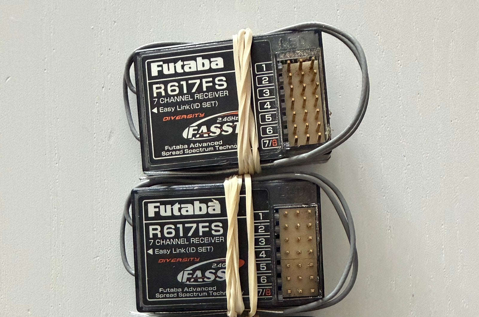 Futaba R617FS 6 kanalen Fasst ontvanger (2x), Hobby en Vrije tijd, Ophalen, Zo goed als nieuw