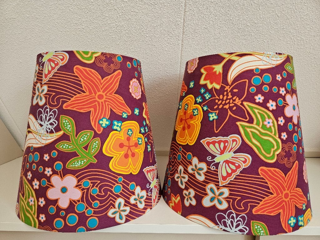 2 grote vintage lampenkappen €60 jaren 60/70, Huis en Inrichting, Tafellamp, Rond, Zo goed als nieuw, Textiel