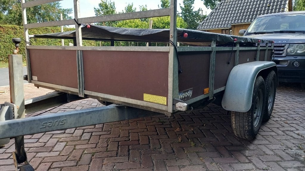 grote aanhanger Saris Hapert, Ophalen