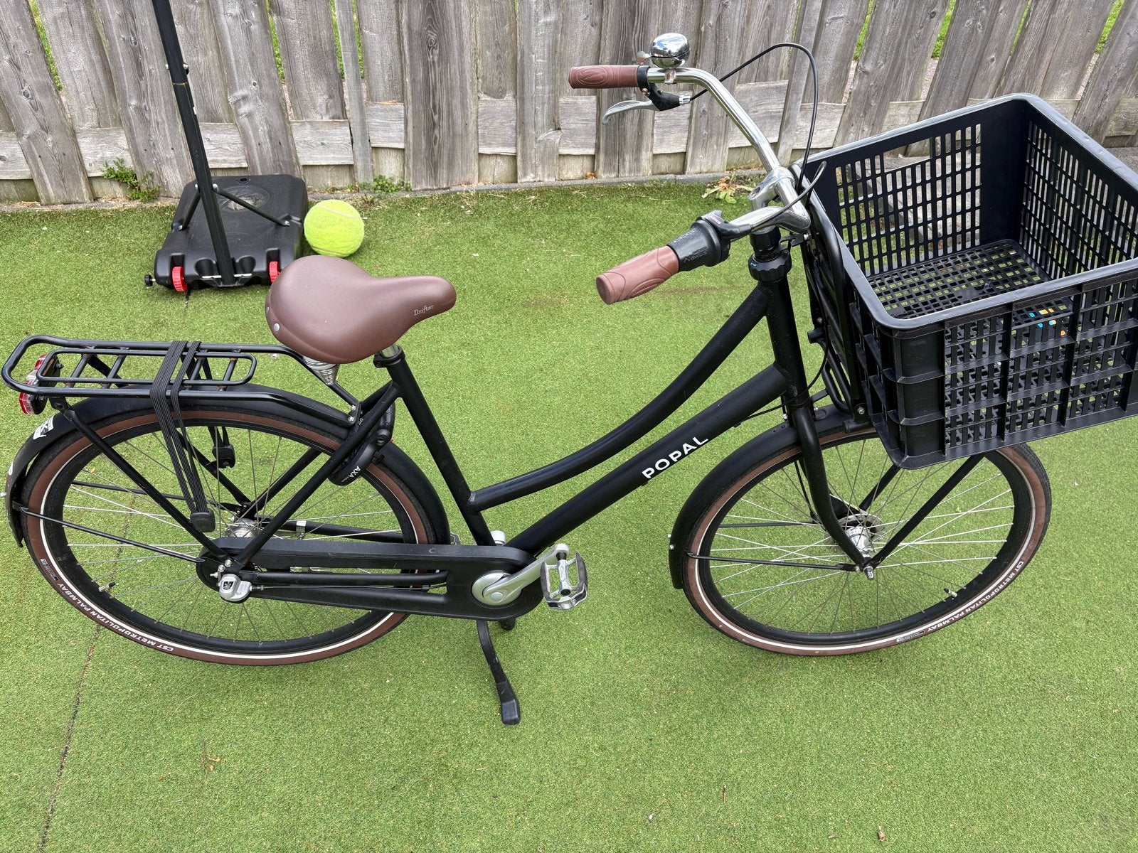 Popal 28 inch Meisjesfiets met Mand - Zwart, Terugtraprem, Ophalen, 26 inch of meer, Handrem