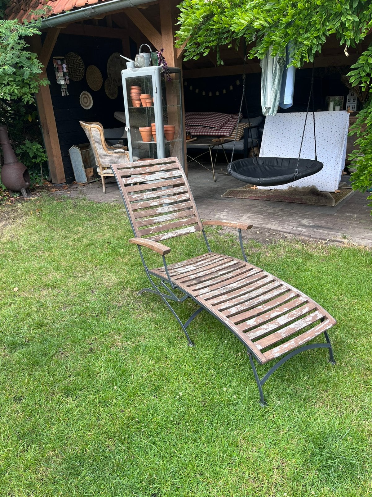 Mooie landelijke ligstoel, Ophalen, Zo goed als nieuw, Hout