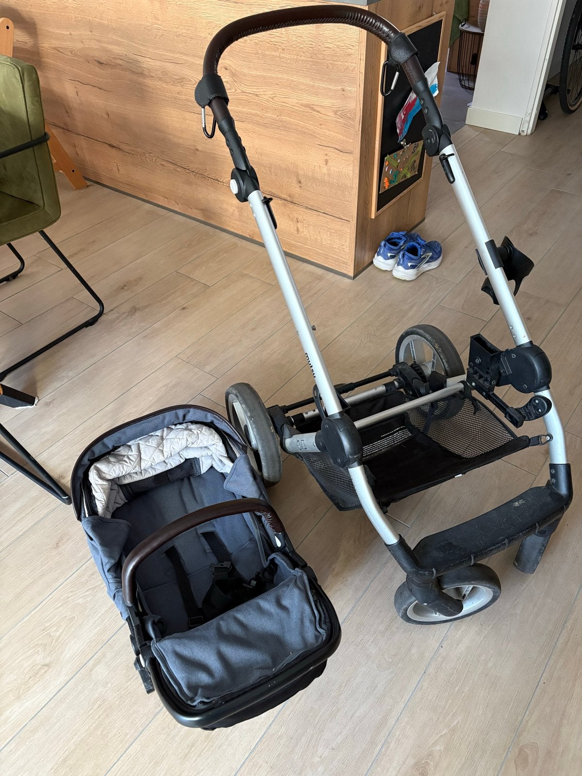 Mutsy kinderwagen - Grijs, Ophalen, Gebruikt, Kinderwagen, Mutsy