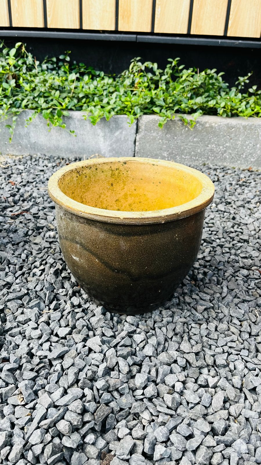 Mooie gebruikte bloempot van aardewerk, Gebruikt, Rond, Binnen, Minder dan 40 cm