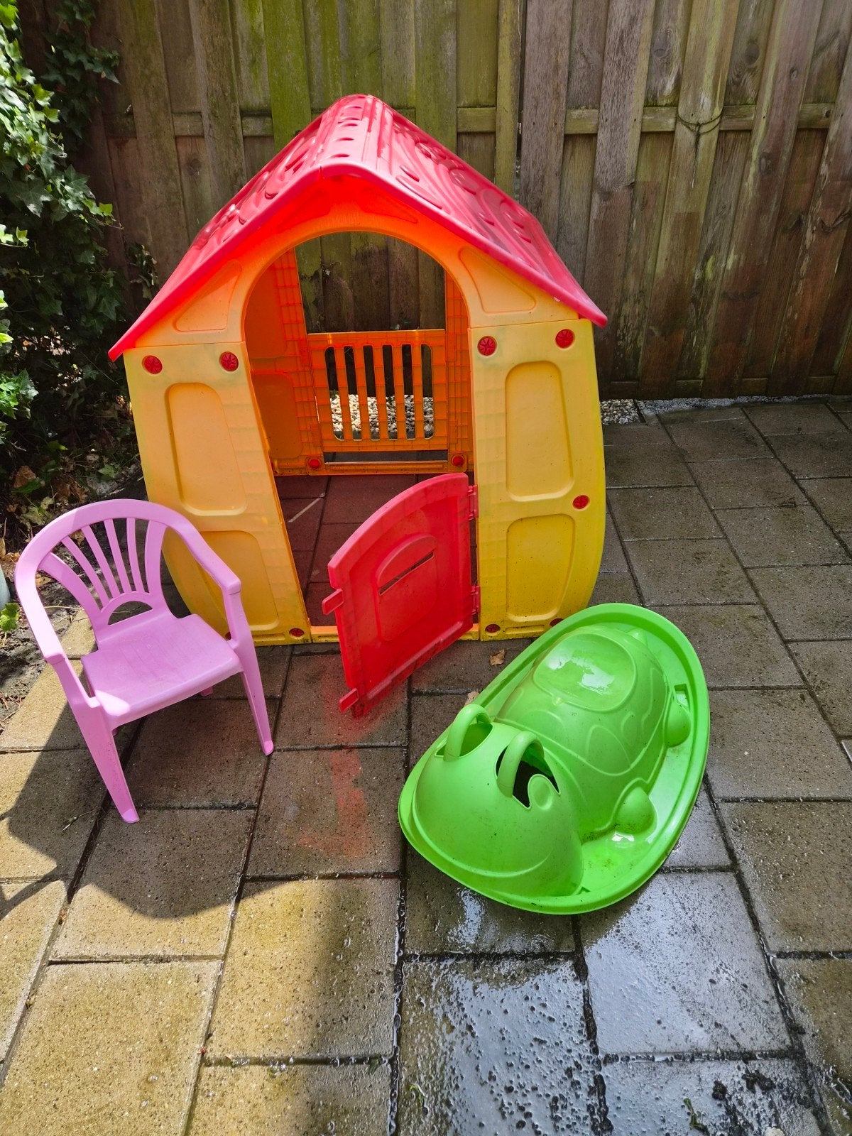 plastic tuinhuisje, wip, en stoeltje, Ophalen, Gebruikt, Plastic