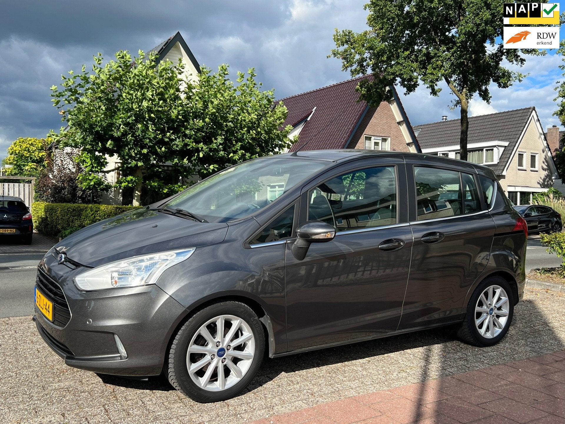 Ford B-Max 1.6 TDCI Titanium 90.000 km NL-AUTO-NAP., Auto's, Ford, Bedrijf, Te koop, B-Max, ABS, Achteruitrijcamera, Airbags, Airconditioning