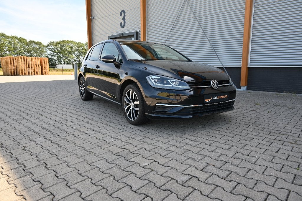Volkswagen Golf 110PK Sportline Sound editie 5DRS 58.000KM, Voorwielaandrijving, Stof, 1137 kg, Zwart