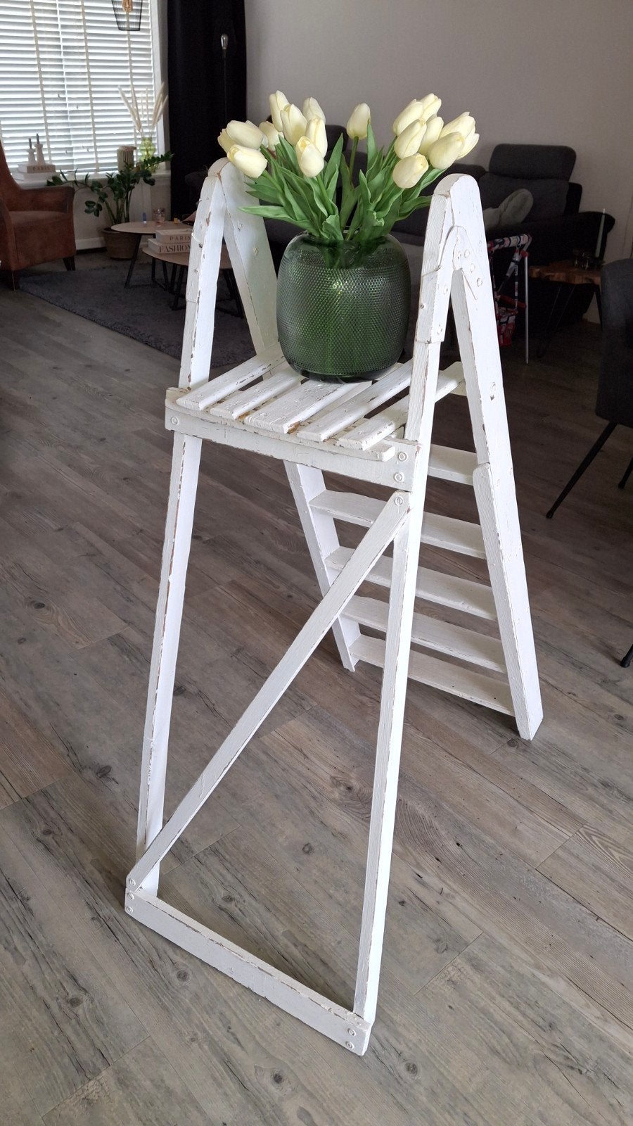 Decoratief brocante schilderstrapje. Wit geverfd., wit, ca., Ophalen, Gebruikt