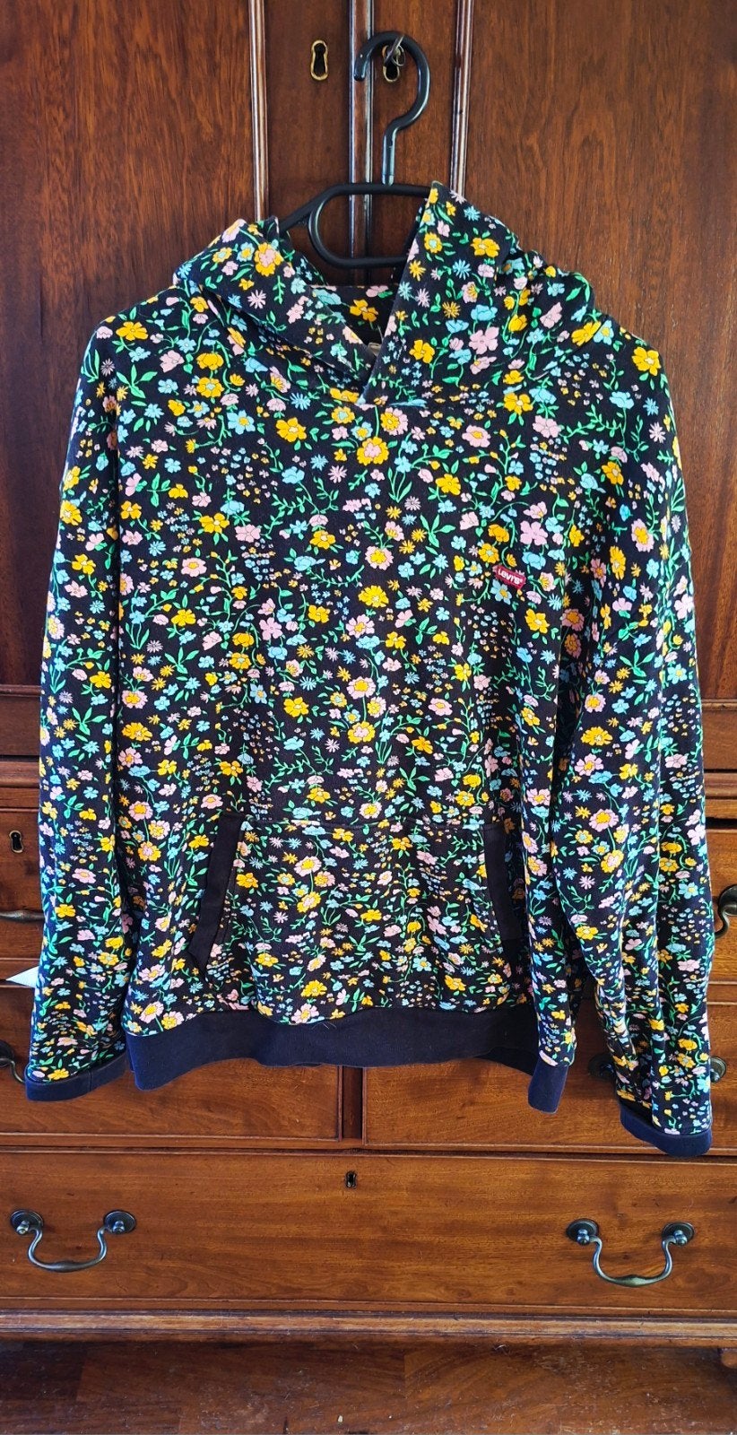 Levi's hoodie met bloemenprint - Maat L, Kleding | Dames, Ophalen of Verzenden
