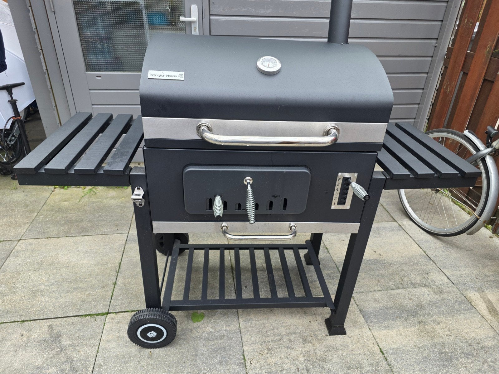 Tarrington House Houtskoolbarbecue - Zo goed als nieuw, Ophalen, Zo goed als nieuw, Tarrington House
