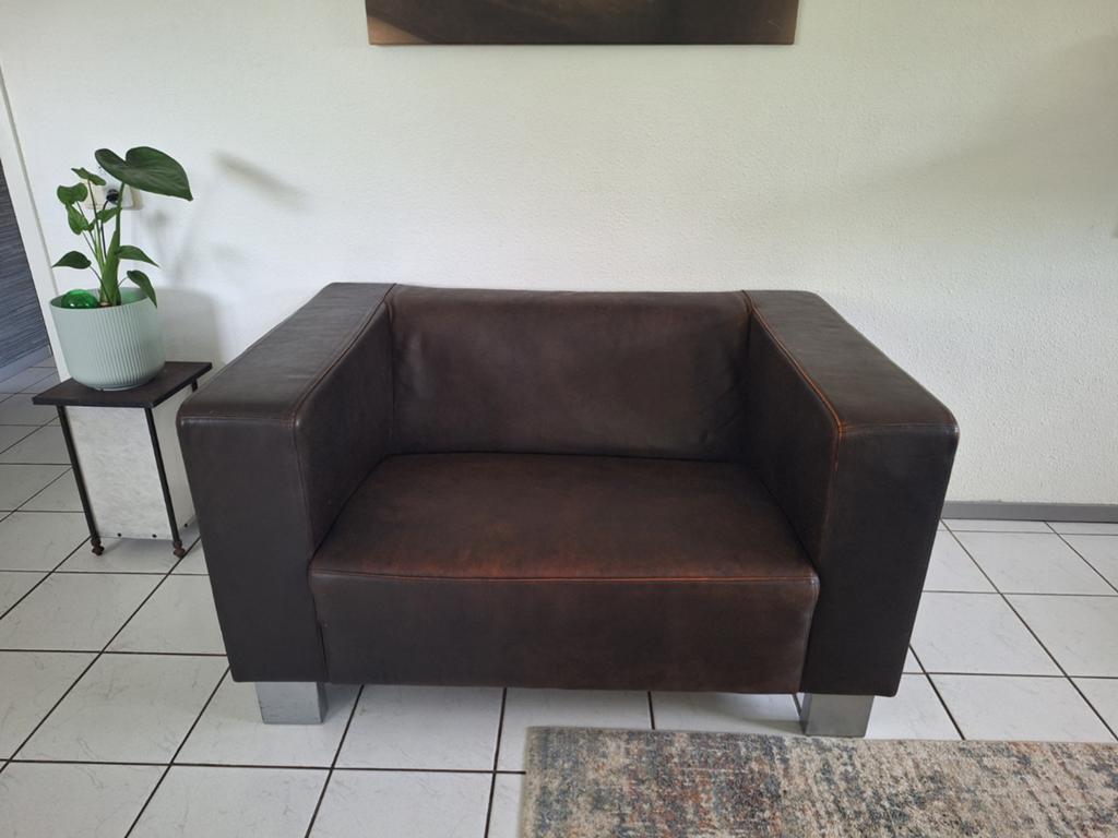 Loveseat bruin buffelleer, Gebruikt, Tweepersoons, Ophalen of Verzenden, Minder dan 150 cm