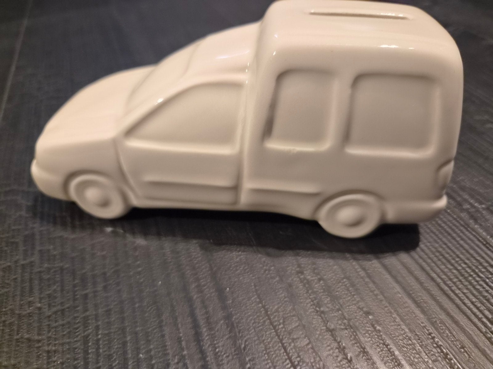 Volkswagen Caddy spaarpot, Verzamelen, Spaarpotten, Ophalen of Verzenden, Zo goed als nieuw, Steen, Aardewerk of Keramiek, Vervoermiddel