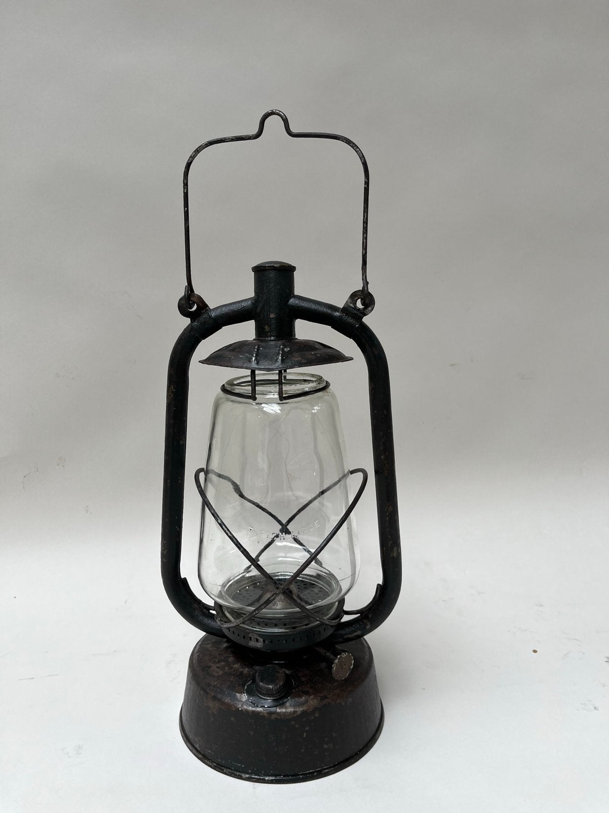 Vintage Kerosine Stormlantaarn - Antieke Olielamp, Antiek en Kunst, Ophalen of Verzenden