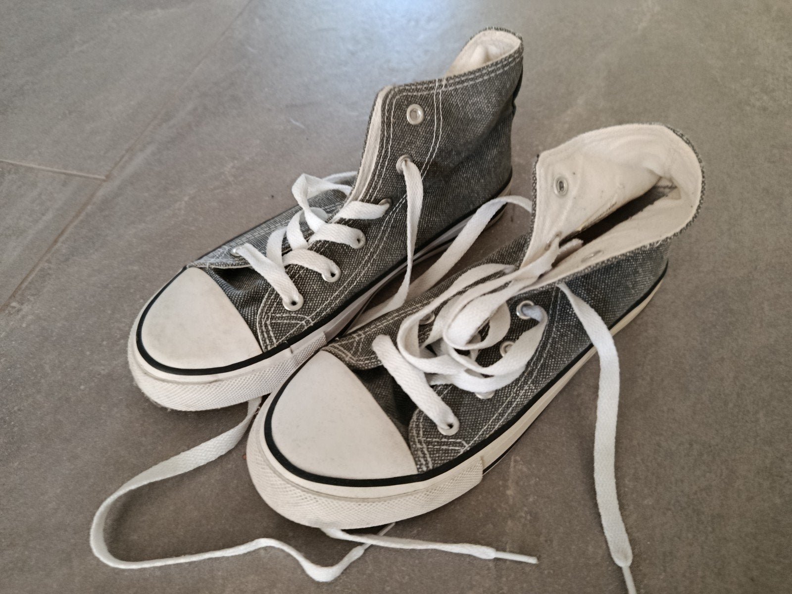 Walkx Teens Hoge Sneakers Maat 35 Grijs, Walkx Teens, Jongen of Meisje, Schoenen, Ophalen of Verzenden