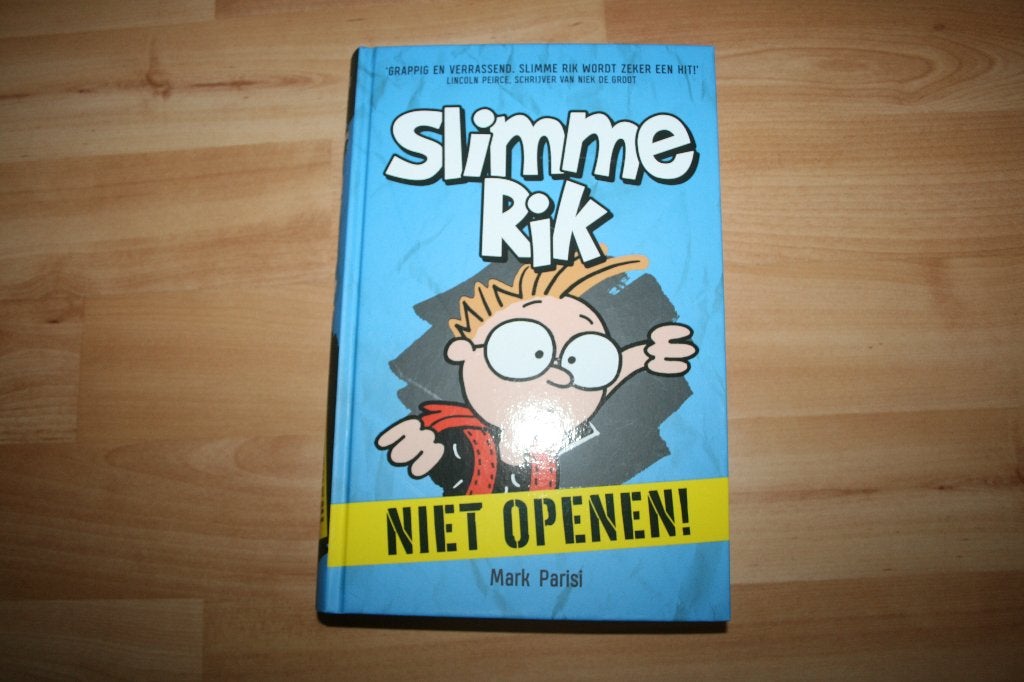 Mark Parisi - Slimme Rik, niet openen - hardcover, Ophalen of Verzenden, Gelezen