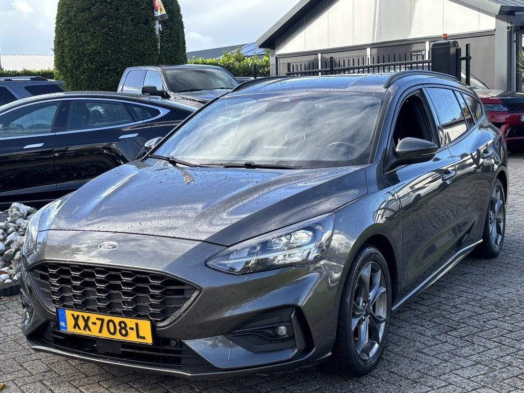 Ford Focus Wagon 1.0 Benzine ST Line 2019 LED Trekhaak Sport, 125 pk, Gebruikt, Euro 6, 1283 kg