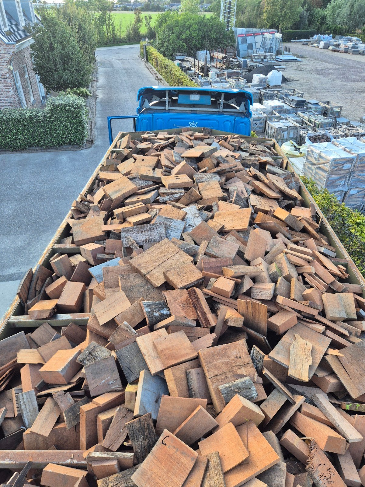 30m³ azobe haardhout, 6 m³ of meer, Ophalen of Verzenden, Overige houtsoorten, Blokken