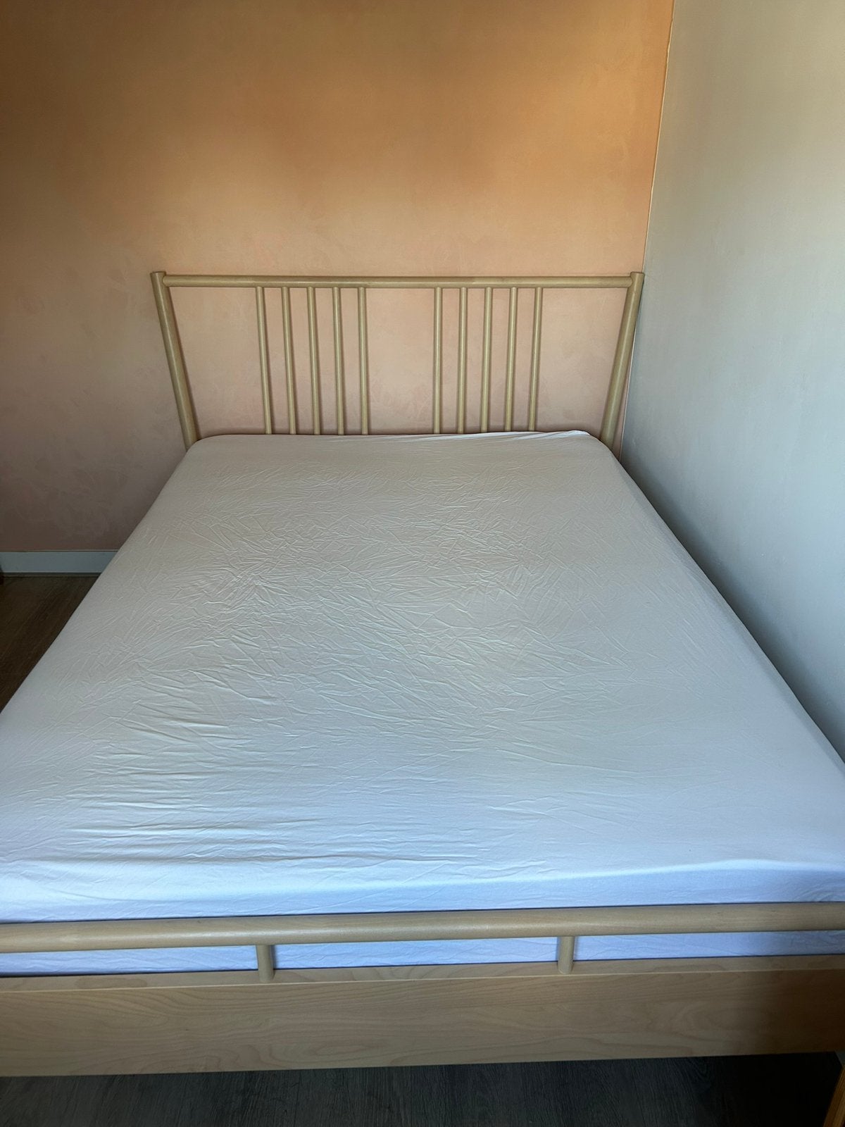 BJÖRKSNÄS Nieuw ikea bed, hout, 140x200 + lattenbodem, Ophalen, Eenpersoons, Wit, 140 cm