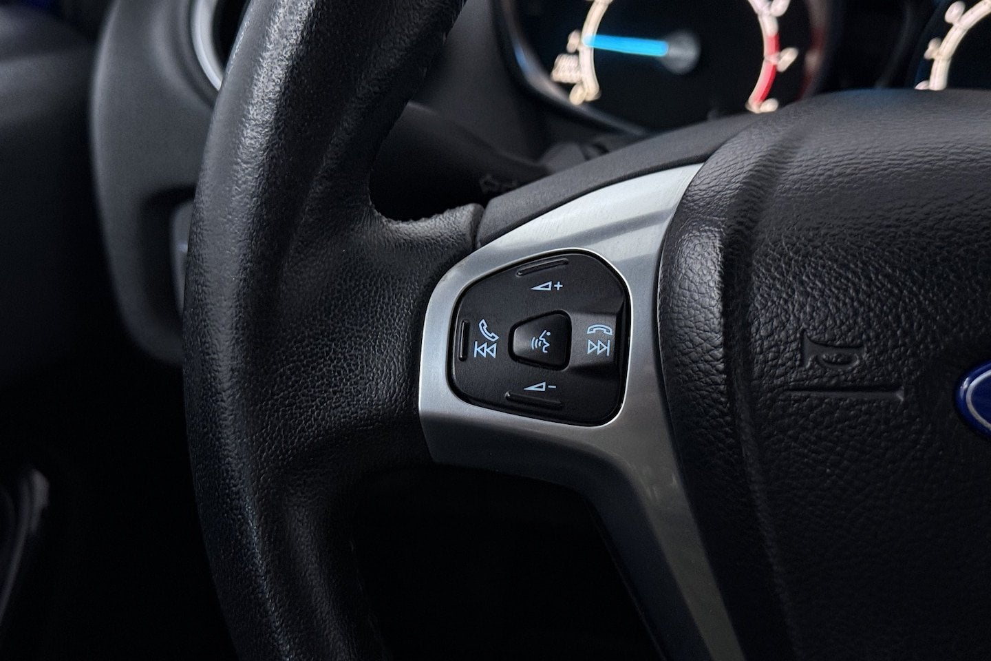 Foto 14 van Ford Fiesta 1.0 EcoBoost Titanium Automaat (NAVIGATIE, CRUIS