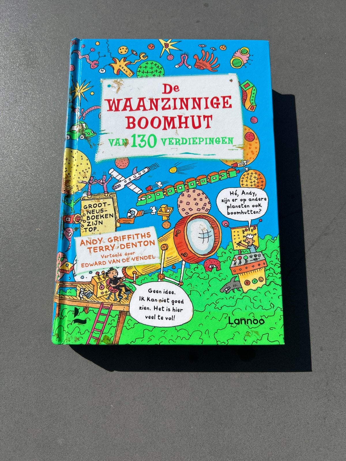 De Waanzinnige Boomhut van 130 Verdiepingen, Boeken, Ophalen of Verzenden, Zo goed als nieuw, Fictie