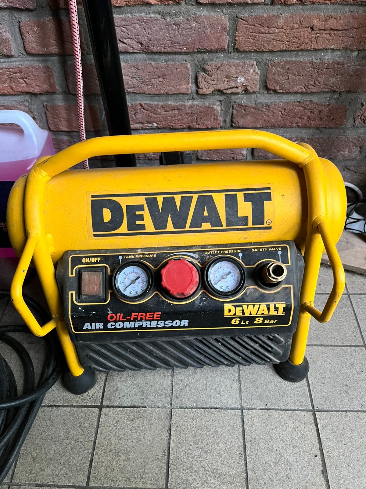 DeWALT DPC6MRC compressor, 100 liter of meer, Ophalen of Verzenden, Gebruikt, Minder dan 200 liter/min
