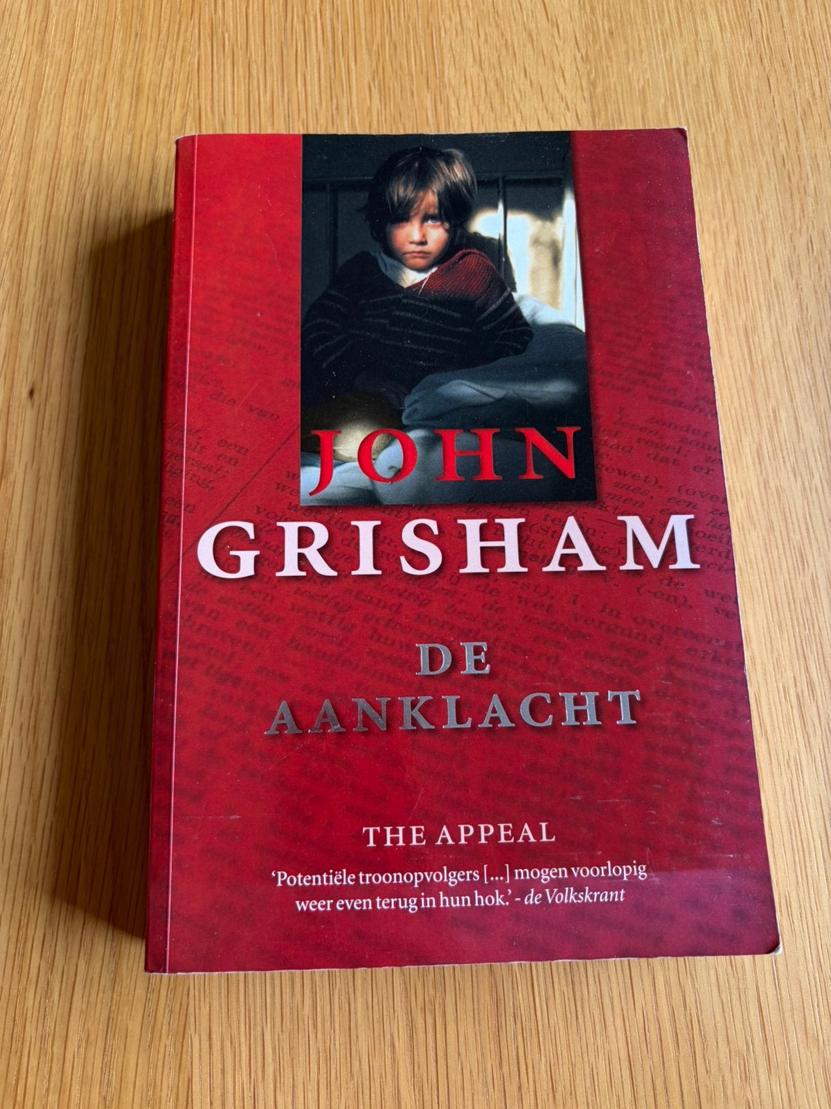 John Grisham - De aanklacht, Ophalen of Verzenden, Zo goed als nieuw, John Grisham