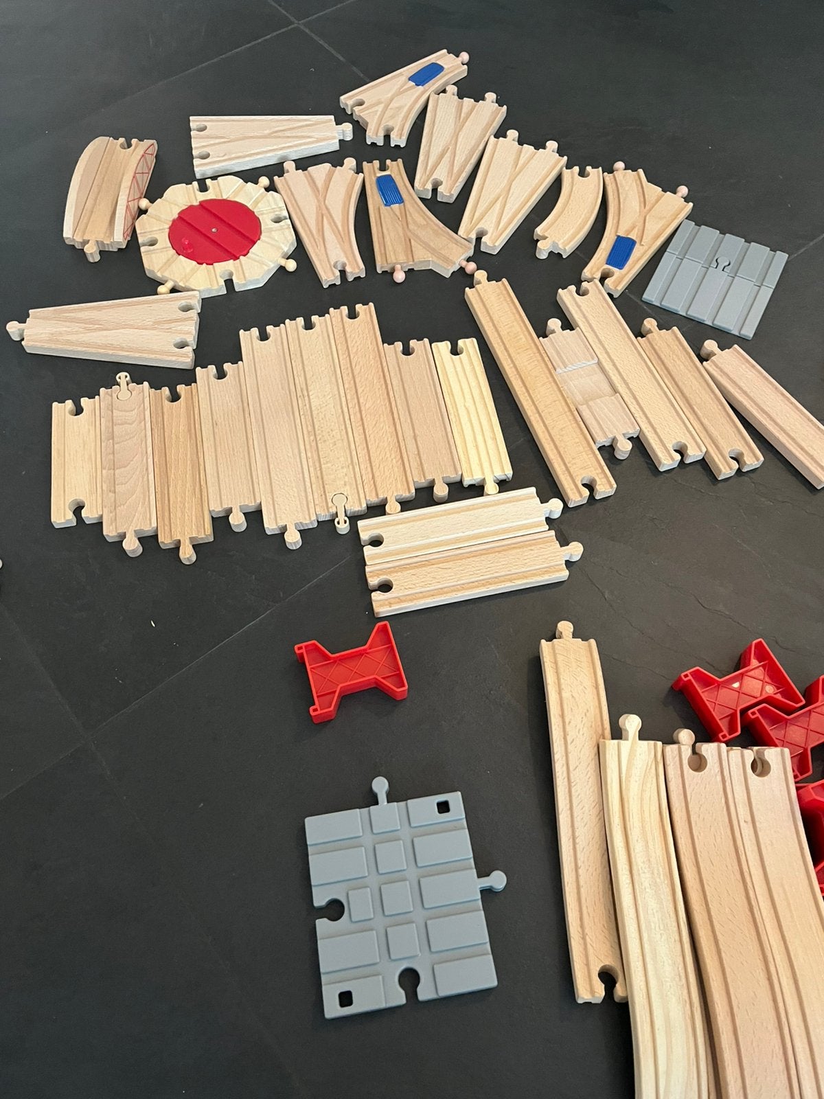 Houten treinbaan met veel extra’s, Ophalen, Zo goed als nieuw