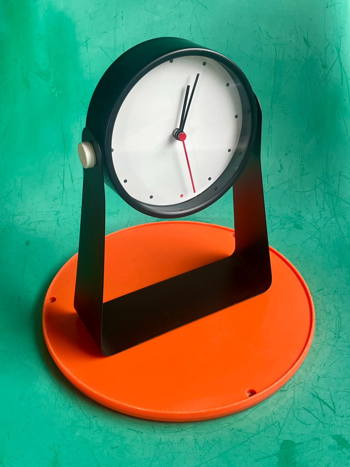 Vintage IKEA klok zwart metaal minimalistisch GNISSLA, Ophalen of Verzenden