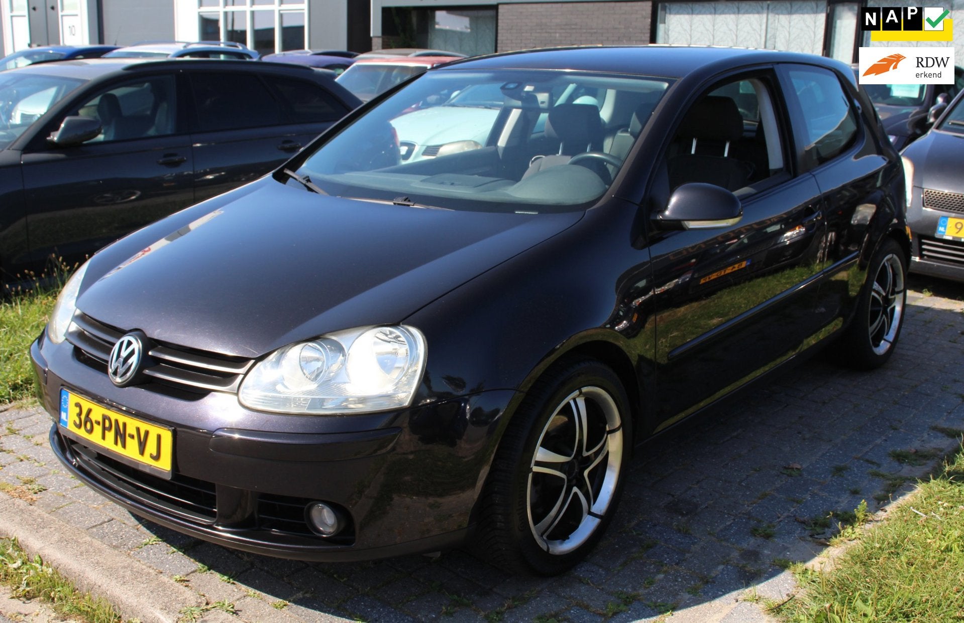Volkswagen Golf 2.0 FSI Sportline 150PK Navigatie Climate Cr, Stof, Gebruikt, Zwart, 4 cilinders