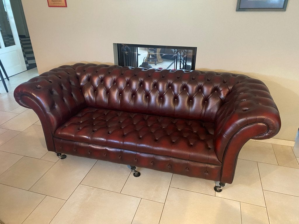 Sfeervolle Chesterfield bank, Ophalen, Gebruikt, Driepersoons, Rechte bank