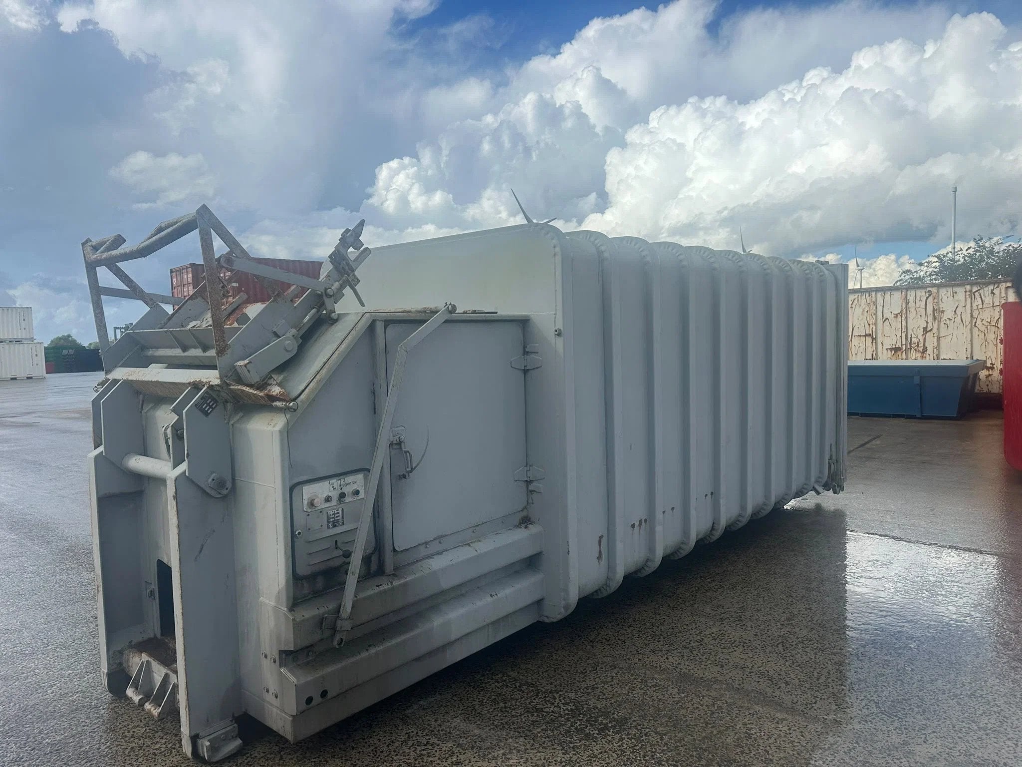 KIGGEN 20m3 perscontainer gebruikt