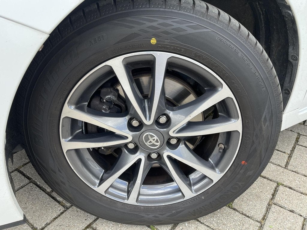 Toyota Verso 1.8 VVT-i Business, Gebruikt, Euro 6, 4 cilinders, Wit