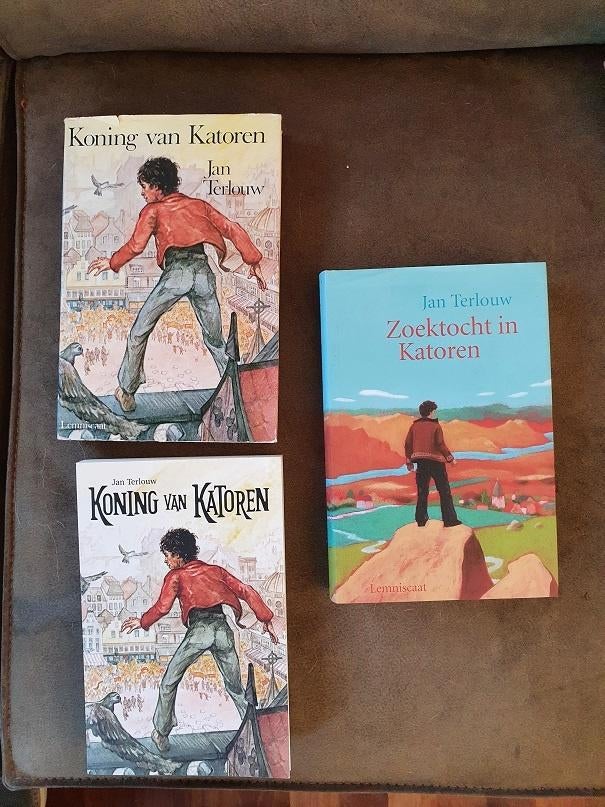 KONING + ZOEKTOCHT IN   KATOREN   van Jan Terlouw  , Ophalen of Verzenden, Zo goed als nieuw