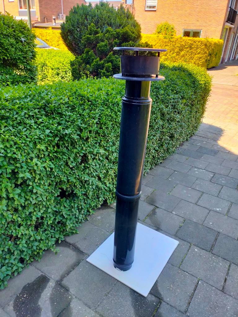 Te Koop, Dubbelwandige dak doorvoer t.b.v. afvoer rookgassen, Ophalen, Zwart, Kunststof, Minder dan 5 m²