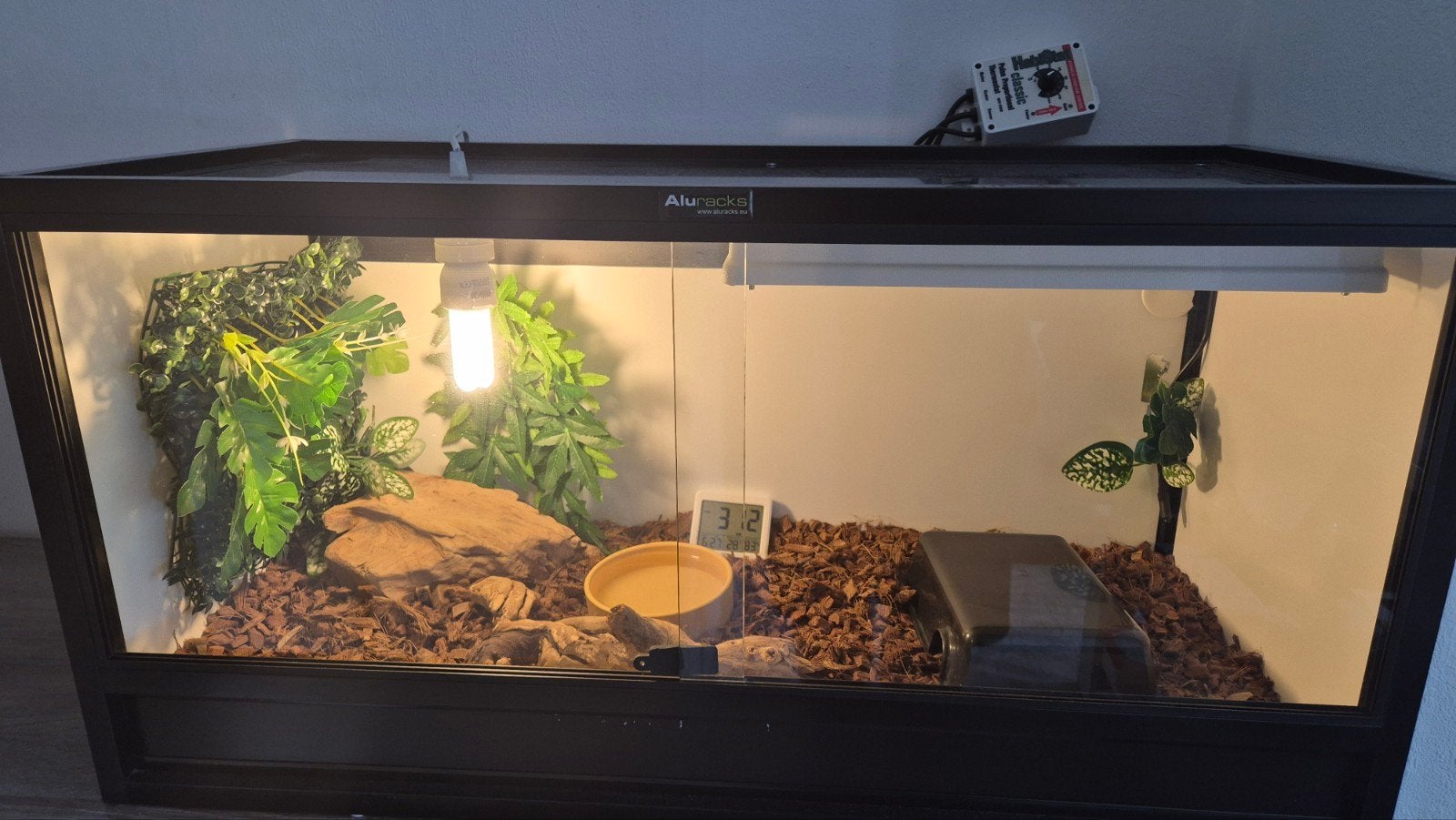 Aluracks Terrarium 90/40/45, Ophalen, Zo goed als nieuw, Terrarium of Paludarium