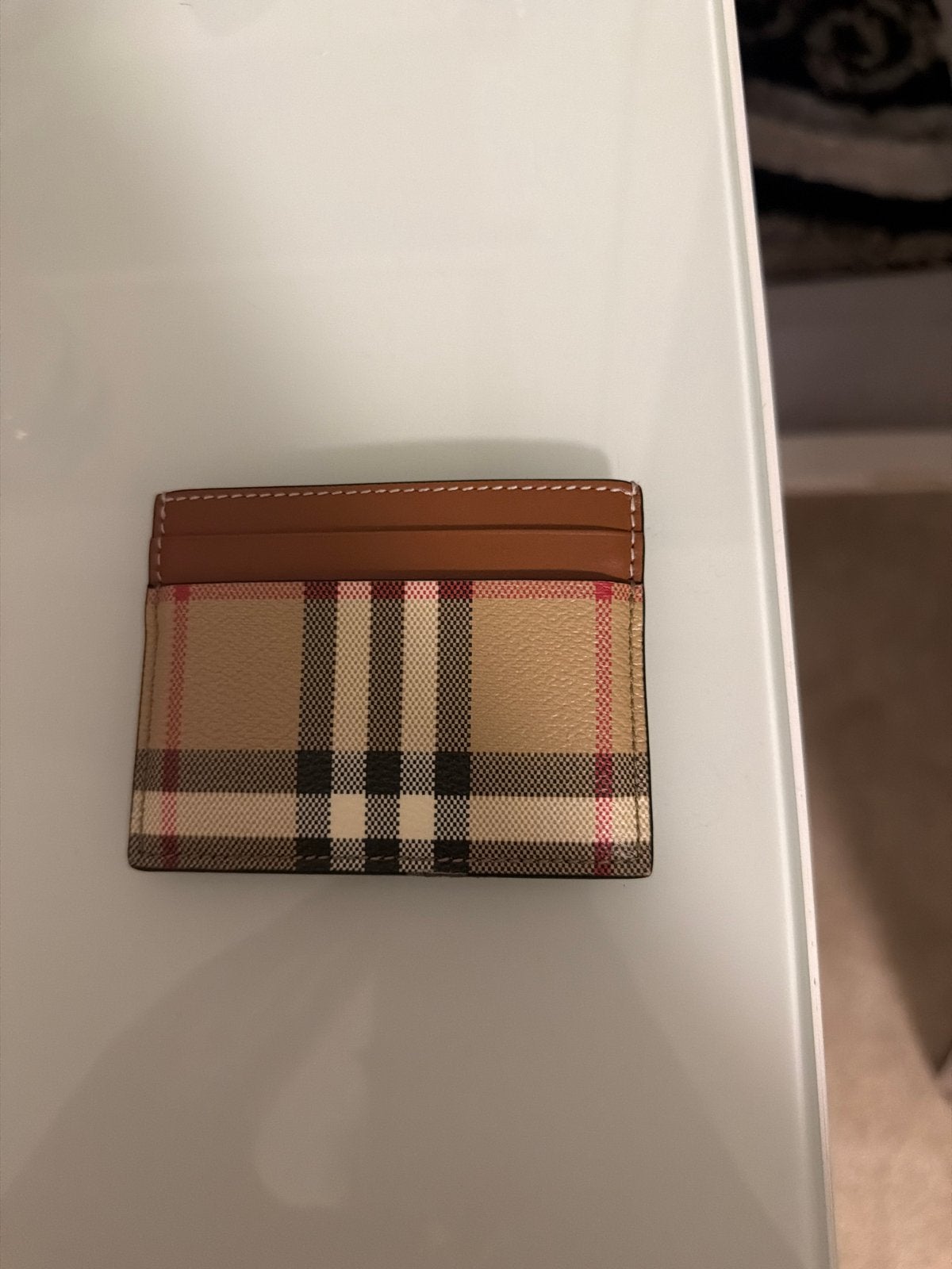 Burberry pasjeshouder - Beige met klassiek ruitpatroon, Sieraden, Tassen en Uiterlijk, Portemonnees, Beige, Zo goed als nieuw